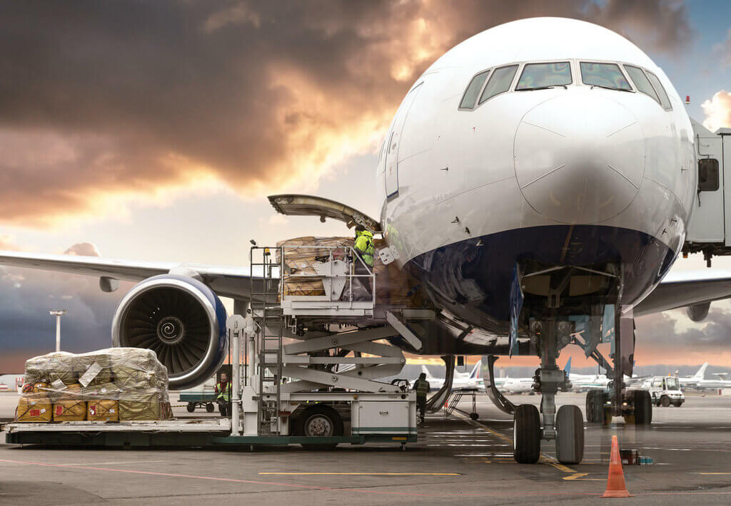 Упаковка и погрузка при международном переезде ELP CARGO